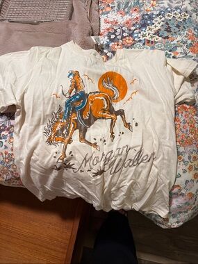 Morgan wallen  Cream Graphic Kids T-Shirt - Cowboy Horse Design